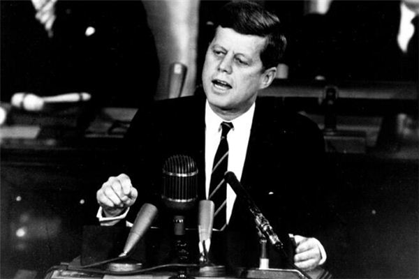 Nằm mơ thấy JFK có ý nghĩa gì