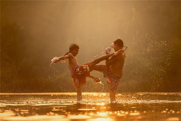 Nằm mơ thấy bị đánh có ý nghĩa gì?