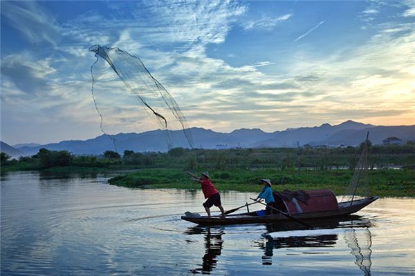 Nằm mơ thấy lưới bắt cá có ý nghĩa gì?