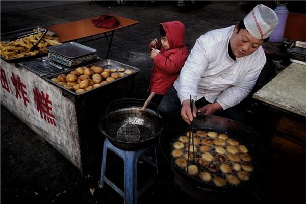 Nằm mơ thấy ăn bánh rán